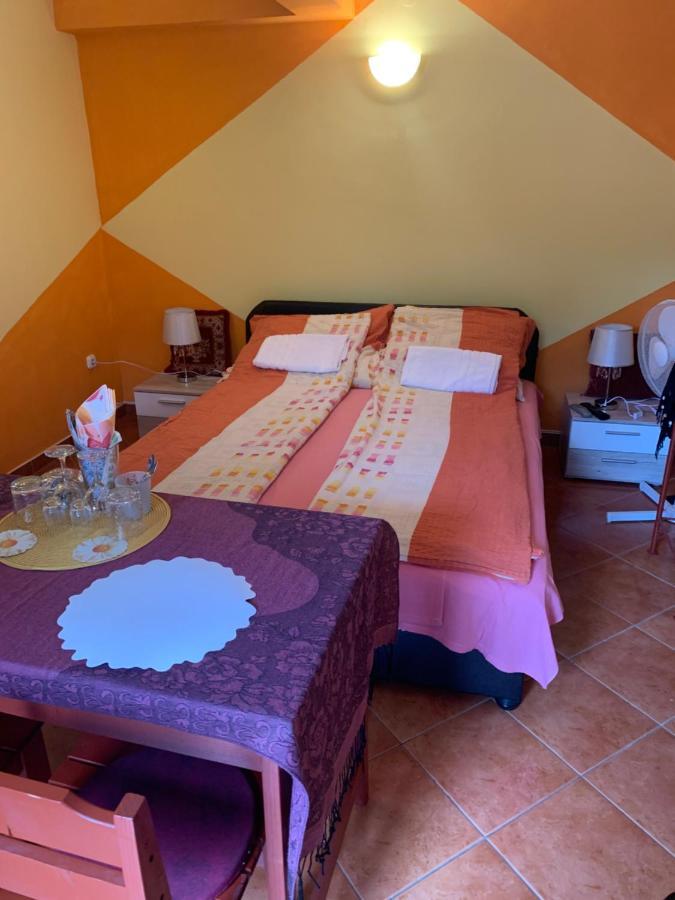 Fonix Apartman Apartment Keszthely Ngoại thất bức ảnh