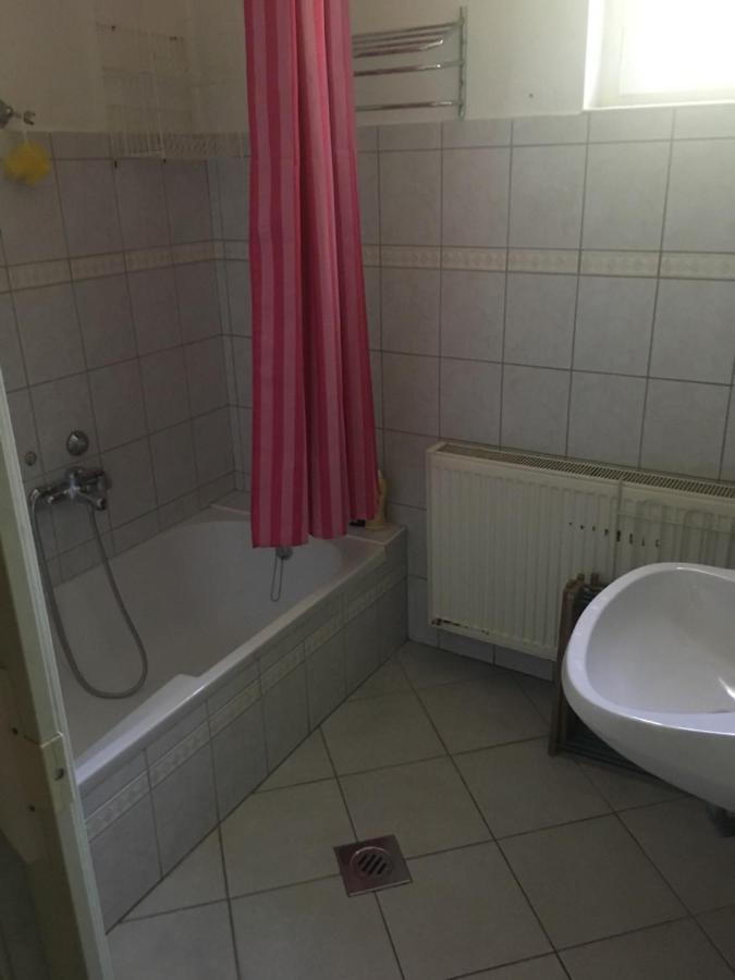 Fonix Apartman Apartment Keszthely Ngoại thất bức ảnh